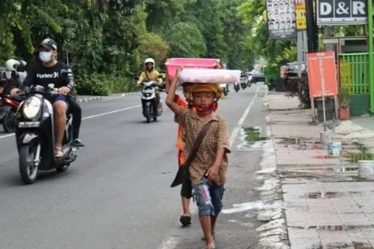 Lonjakkan Kemiskinan Pertumbuhan Jumlah Penduduk Miskin Di Ntb Kobaran