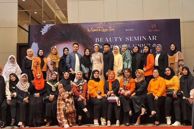 Mamareza Project yang bekerja sama dengan Brand Ultima II dengan bangga melaksanakan acara Beauty Seminar bertema Wedding Glamour &amp; MUA Management, di Margo Hotel Depok, 3 Desember 2023. (ISTIMEWA)