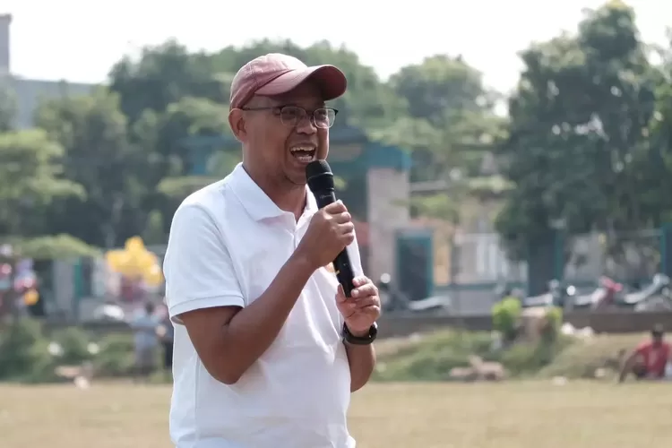   Wakil Walikota Depok Imam Budi Hartono memberikan sambutan dalam acara Beji Timur (Betim) Festival (Fest) Tahun 2024 yang diselenggarakan di Lapangan Hizbul Wathan (HW), Sabtu (21/9). (PEMKOT DEPOK)