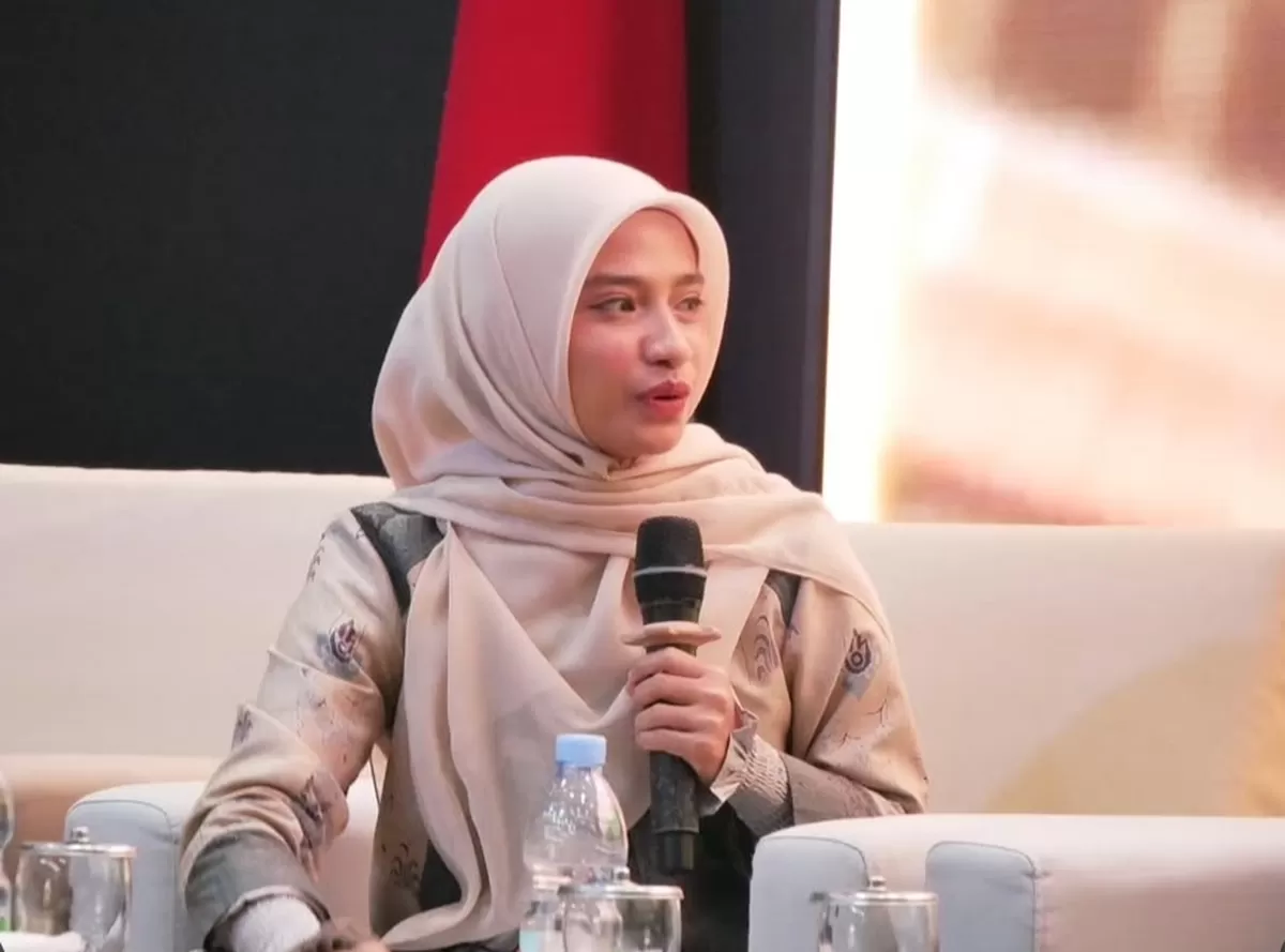Profil Sherly Annavita, influencer politik yang viral usai mengaku diteror. Simak biodata, pendidikan, dan kiprahnya. (Instagram/@sherlyannavita)