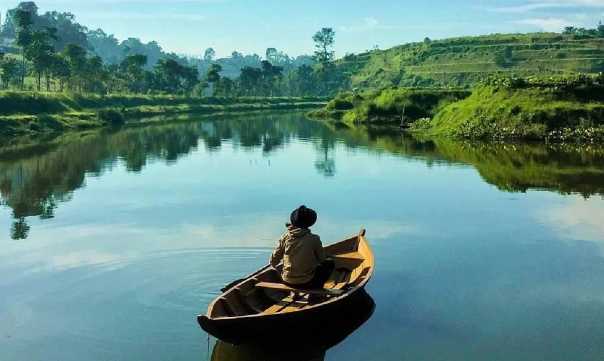 Rekomendasi 10 Wisata Sejuk Bandung, Cocok Buat Healing dan Foto Estetik. (Hendrik Samsuri/IG: @hens4m)