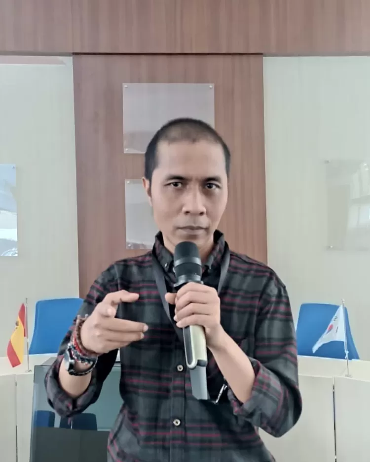 Pengamat Politik Citra Institute, Efriza.