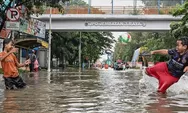 Warga Jakarta Dikepung Banjir Lagi, Ketinggian Air Capai 2, 4 Meter