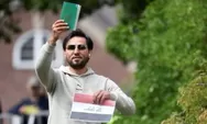 Salwan Momika pria asal Irak yang sempat viral usai membakar Al Quran, kini tewas ditembak di halaman rumahnya di Swedia