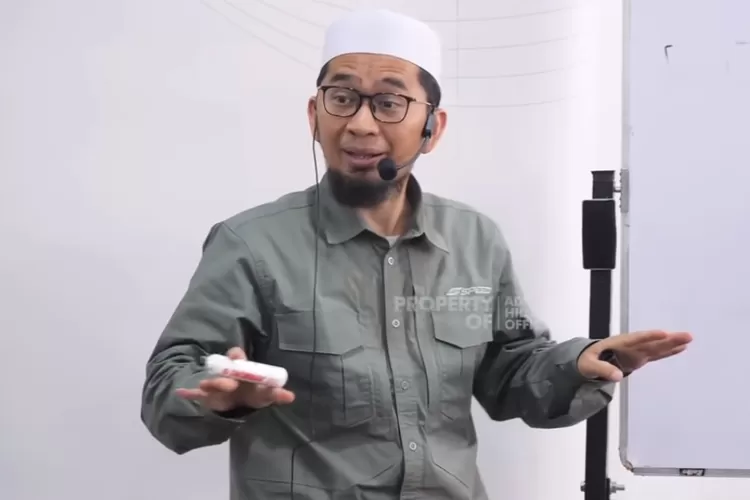 Ustaz Adi Hidayat (Tangkapan Layar YouTube Adi Hidayat Official)