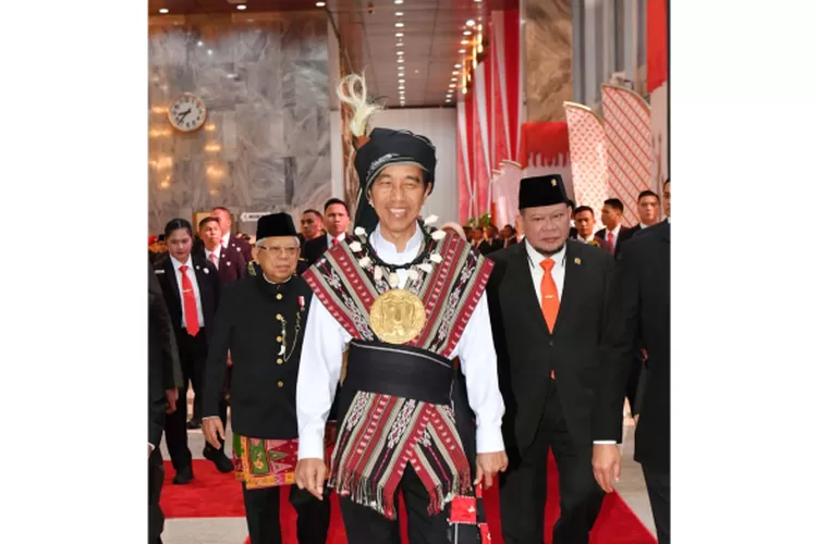 Baju Adat Tanimbar Yang Dipakai Jokowi Saat Pidato Kenegaraan Ternyata ...