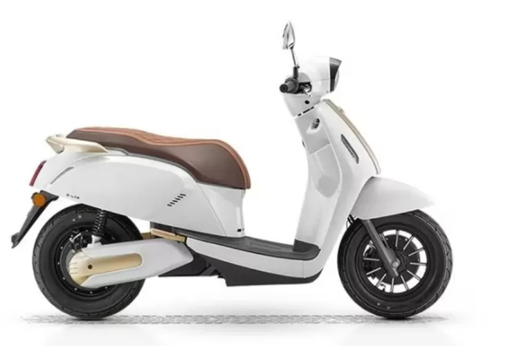 QJMotor E-LTR, Skuter Retro-Modern yang Siap Menggebrak Pasar Motor Listrik Tanah Air - Cek Fitur dan Harganya!  (Foto: Istimewa)