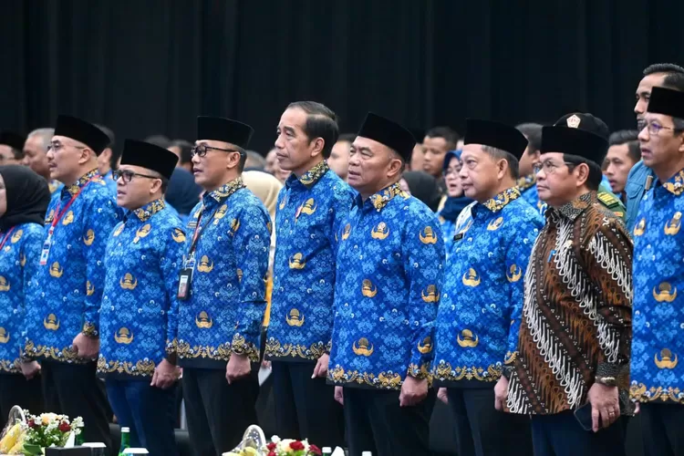 JOKOWI SAHKAN 3 PERPRES KENAIKAN TUNJANGAN KINERJA PNS TAHUN 2024 ...