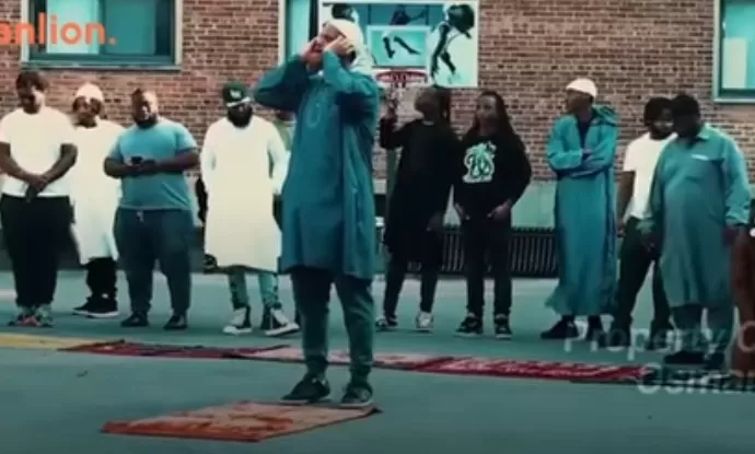 Muslim O Block, Kawasan Gangster Paling Berbahaya yang berubah jadi areal para mualaf  (GENMUSLIM.id/ dok: Youtube/ OsmanLion)