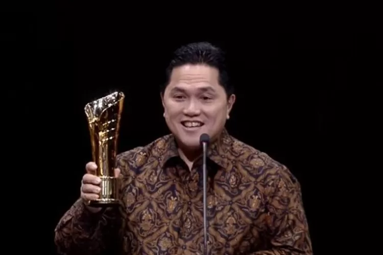 Bawa Pulang Emas SEA Games Erick Thohir Terima Penghargaan Khusus Timnas U Di Indonesia