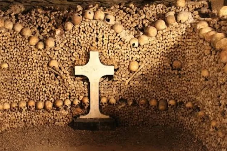 8 Destinasi Wisata Horor Paling Mencekam dari Seluruh Dunia