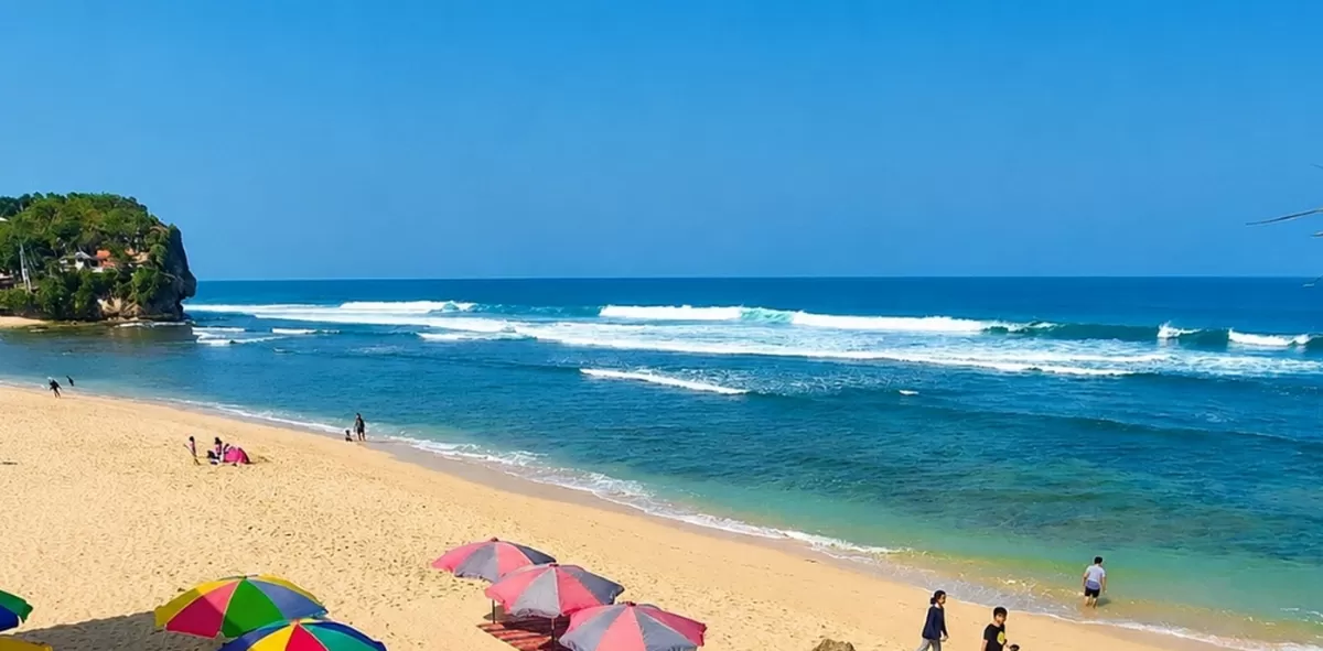 Pantai Indrayanti Gunungkidul  (Instagram @placetovisitjogja)