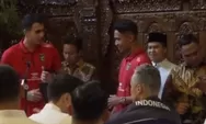 Dua Pemain Timnas Indonesia Nadeo dan Marselino kompak nyanyikan lagu untuk Presiden Prabowo Subianto saat menyantap makan siang di Kertanegara