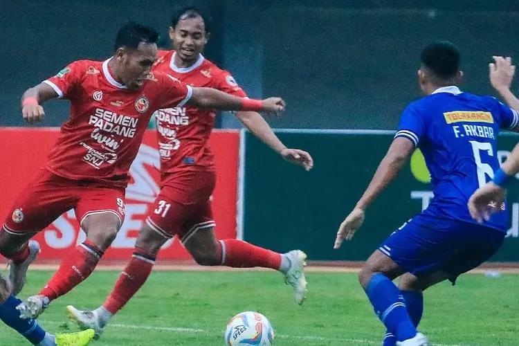 LIVE SCORE HASIL AKHIR PSBS Vs Semen Padang, MENANG SIAPA? Cek Skor ...