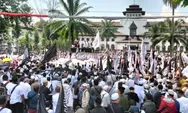 Ribuan Massa padati Gedung Sate dalam Aksi solidaritas bela Palestina