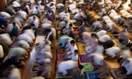 Panduan Lengkap Sholat Idul Fitri 1446 H, Mulai Niat, Tata Cara, dan Keutamaannya