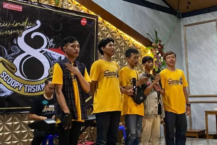 Komunitas Scoopy Tasikmalaya merayakan anniversary ke 8 terbentuknya komunitas.