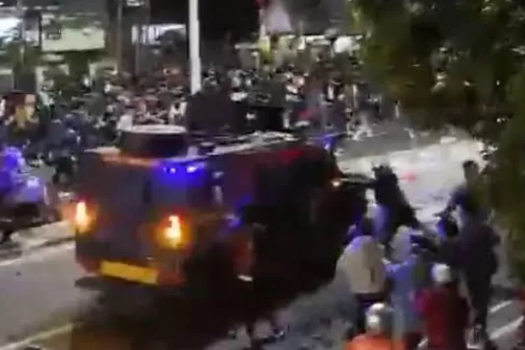 Terkait Driver Ojol yang Tewas Dilindas Mobil Rantis, Kini 7 Anggota Brimob Diamankan 