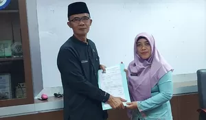 Titik Sunarsih Jabat Plt Kepala SMPN 9 Depok : Fokus Tingkatkan Karakter Siswa