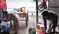 Tega! Pura-pura Beli Nasi Uduk, Pria di Bekasi Gasak Dompet Nenek Penjual Hingga Rugi Rp4 Juta
