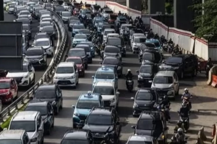 Ilustrasi kepadatan jalan raya saat mudik (Tangkapan Layar Google Sumber : VOI)
