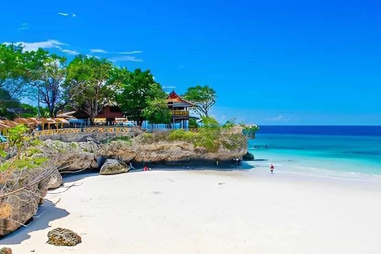 Pesona Pantai Tanjung Bira: Pasir Putih dan Air Biru Jernih di Sulawesi Selatan - Rumah Berita