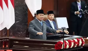 Istana Ungkap Alasan Baliho Presiden Prabowo Berkibar di Langit saat HUT ke-81 RI