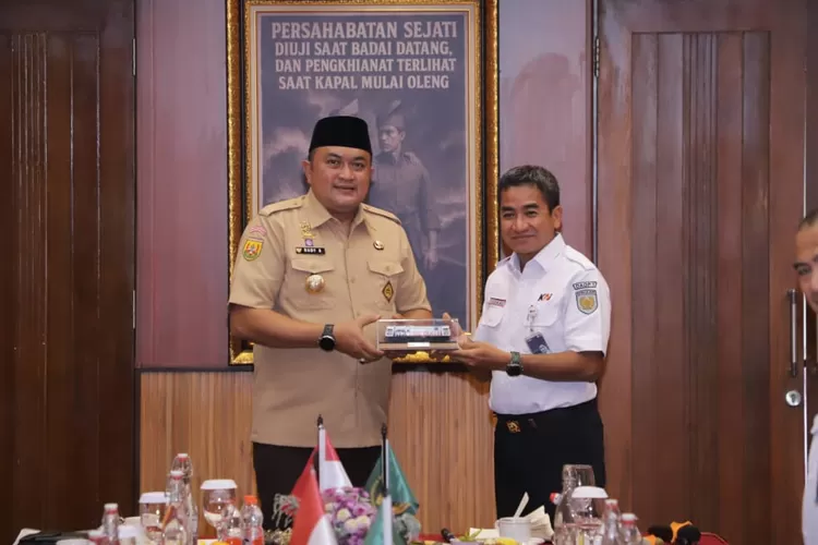 Pemkab Bogor Gandeng PT KAI Kembangkan Sistem Transportasi Terintegrasi. (Foto/Tim Komunikasi Publik/Diskominfo Kabupaten Bogor.)