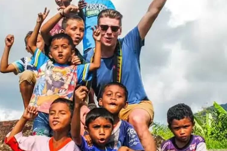 Ini dia 10 keunikan orang Indonesia yang berhasil membuat bule kagum!