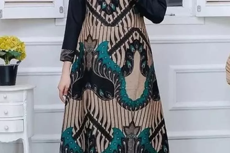 Sopan Dan Tetap Elegan Ini Dia Gamis Batik Modern Yang Populer Tahun