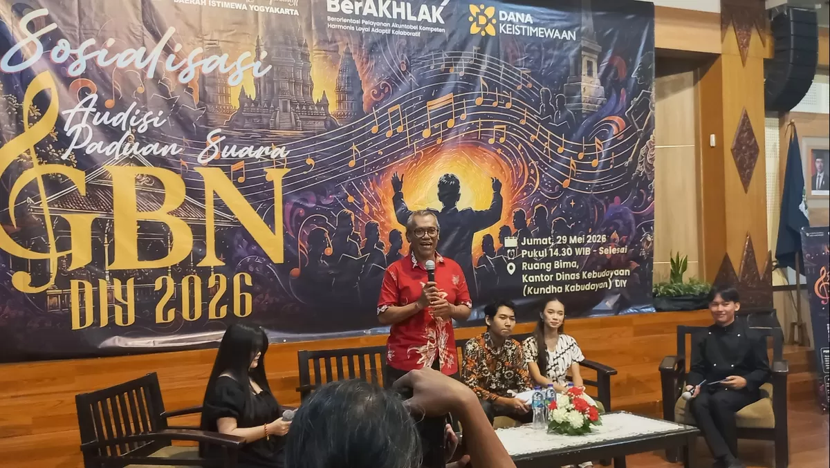 Juri Pancasona Adjie memberikan paparan 
