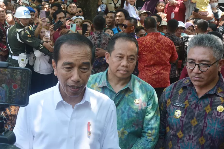 Baliho Bacapres Ganjar Pranowo Mahfud Md Dicopot Di Bali Saat Kunjungan