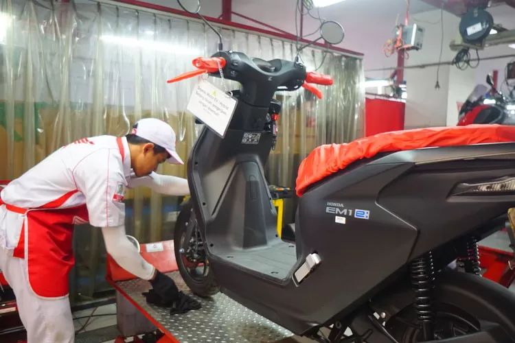 PT Daya Adicipta Motora (DAM) selaku Main dealer sepeda motor dan suku cadang Honda di Jawa Barat mengajak masyarakat merasakan produk dan layanan menyeluruh sepeda motor listrik.