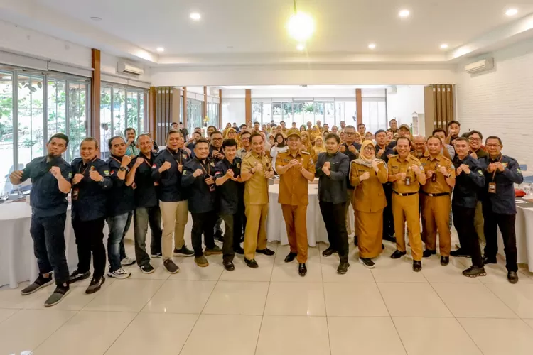 Satgas Antirentenir Siap Lindungi Warga dari Jeratan Pinjol dan Utang Ilegal. (Foto/Humas Kota Bandung.)