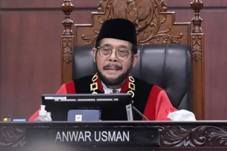 Pelanggaran Etik Berat, Anwar Usman  Dicopot dari Ketua MK