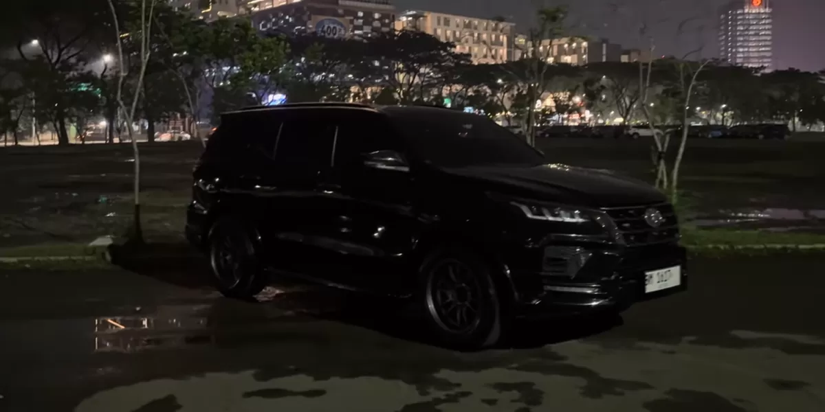 Toyota Fortuner VRZ 2GD tahun 2019 dimodifikasi mulai dari bagian depan sampai belakang. (Tangkapan layar youtube@biasadipanggilseng)