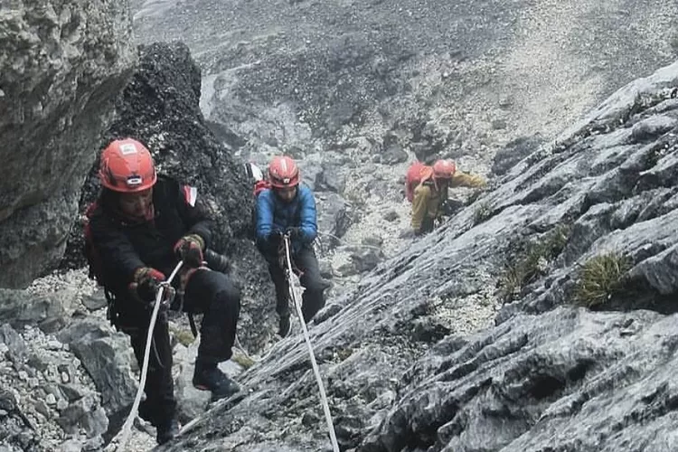 Nadine Chandrawinata Ungkap Duka Mendalam atas Wafatnya Dua Pendaki Carstensz (Foto: Gorajuara.com / Instagram @nadinelist)
