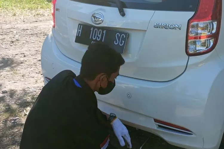 Kurangi Efek Rumah Kaca, DLH Gelar Uji Emisi Gas Dan Berikan Bibit Tanaman