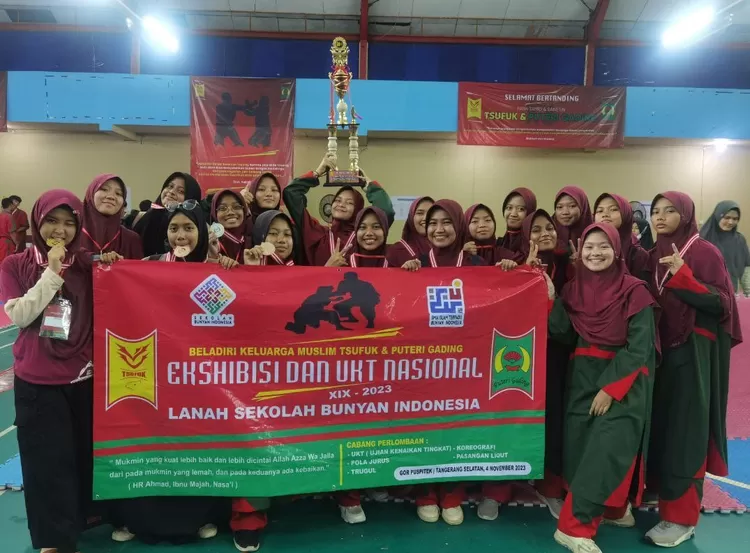 Lanah Sekolah Bunyan Indonesia meraih prestasi di pertandingan Ekshibisi Beladiri Tsufuk dan Puteri Gading Indonesia 2023, Sabtu (4/11/2023). (FOT: Dharma/)