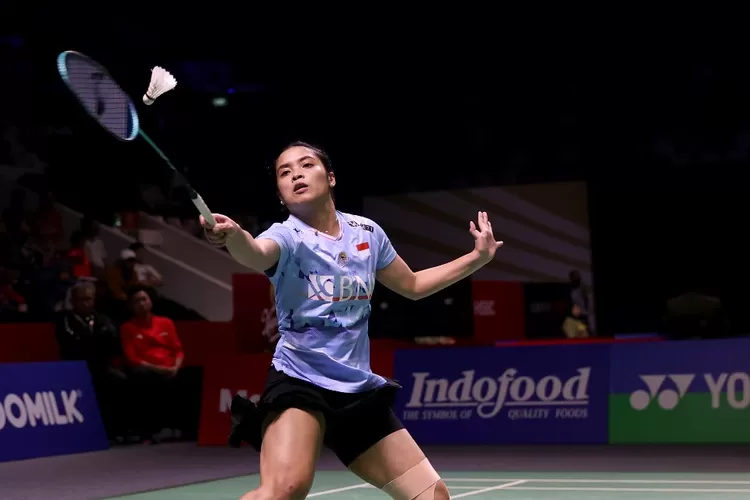  Tunggal putri INdonesia Gregoria Mariska Tunjung melangkah ke perempat final Indonesia Open 2024 usai menang atas wakil Thailand Supanida Katethong 21-13 dan 21-15 di Istora BUng Karno, Senayan, Jakarta, Kamis (6/6). (foto: PP PBSI)