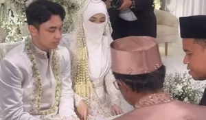 Usia Tinandrose dan Fiki Naki Selisih Berapa Tahun? Hubungan Keduanya Sukses Bikin Warganet Makin Penasaran