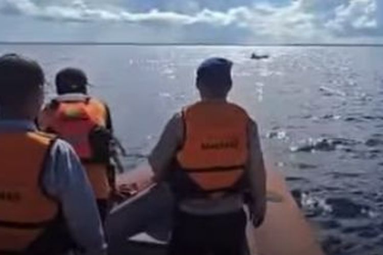 Operasi SAR Berhasil, Nelayan Asal Kota Tual Kembali ke Pelukan Keluarga