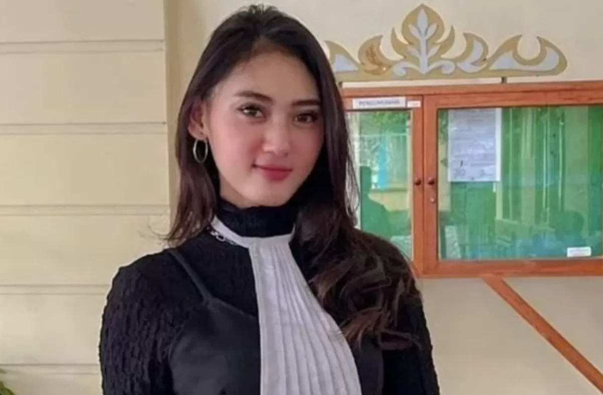 Potret Yuenchi Arwindi, advokat muda yang dituding jadi ani-ani Jampidsus hingga dikaitkan dengan kasus Febrie Adriansyah  (Instagram/outfit.pageantri_)