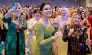 Potret Istri Bobby Nasution Kahiyang Ayu Kenakan Kebaya Hijau saat Hadiri HUT ke-44 Dekranas Bersama Sang Ibu