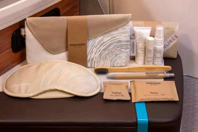 Tak Perlu Ragu! 7 Isi Amenity Kit Pesawat yang Boleh Dibawa Pulang