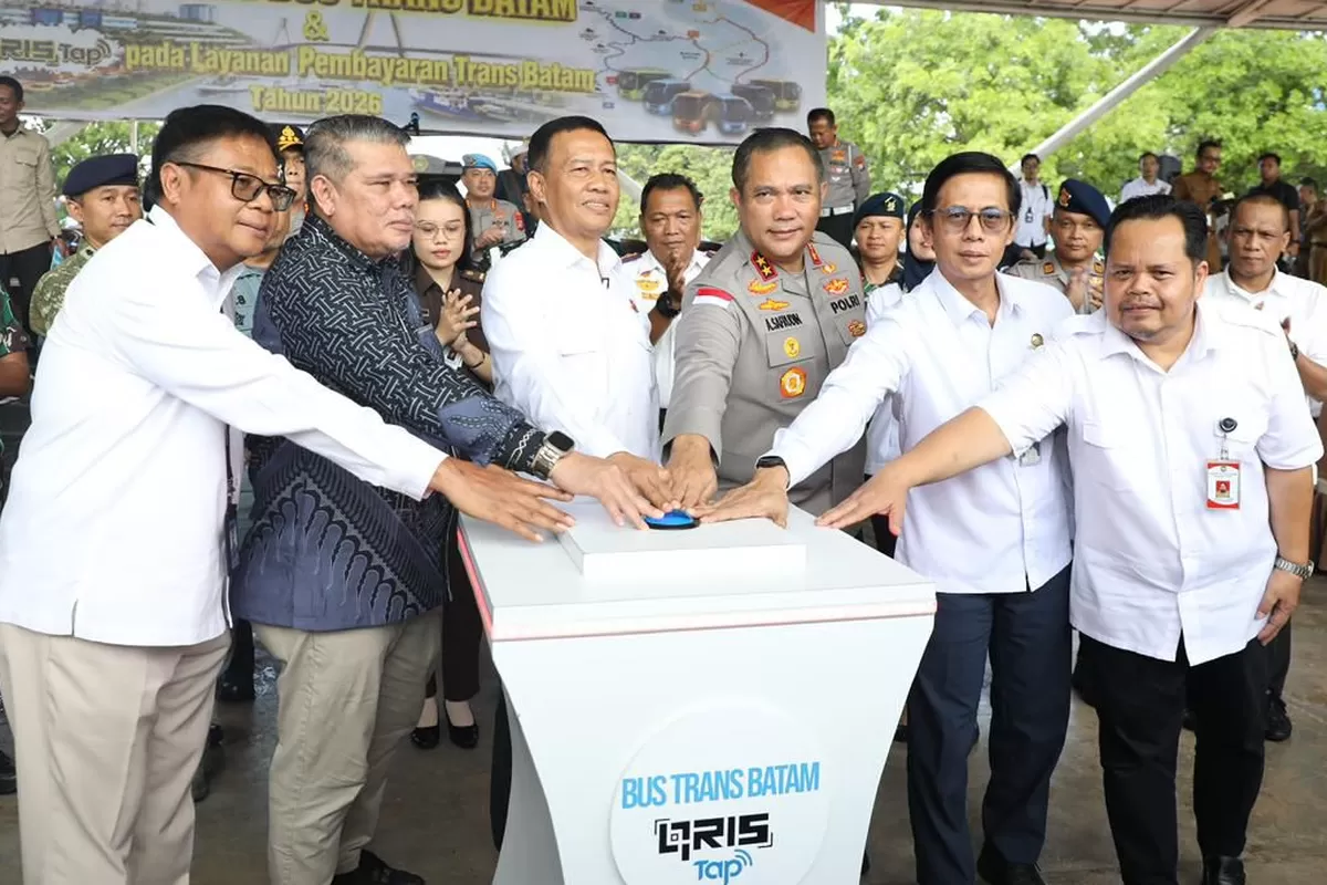 Acara peluncuran 19 Armada bus Trans Batam di Dataran Engku Putri Batamcentre, Selasa 26 Mei 2026. (Foto: Diskominfo Batam)