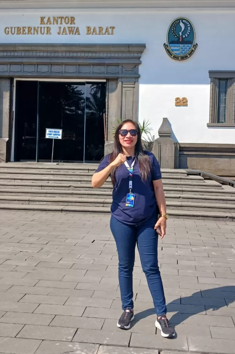 Rakernas AKSI Bandung menurut pandangan Margarita Abraham, Kepala Sekolah SD Inpres Koperapoka 1 Mimika Papua Tengah: suara Papua, harapan untuk pendidikan, dan Kurikulum Merdeka yang inovatif.