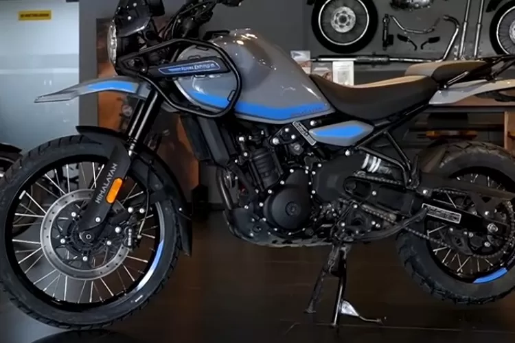 Royal Enfield dikenal sebagai merek sepeda motor legendaris yang menawarkan harga kompetitif dengan fitur dan desain klasik yang khas. (Tangkapan Layar YouTube Otomotif TV)
