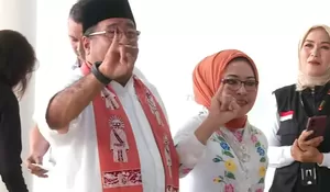 Traktir Warga di TPS Usai Nyoblos, Rano Karno Optimis Menang Satu Putaran Pilgub Jakarta 2024