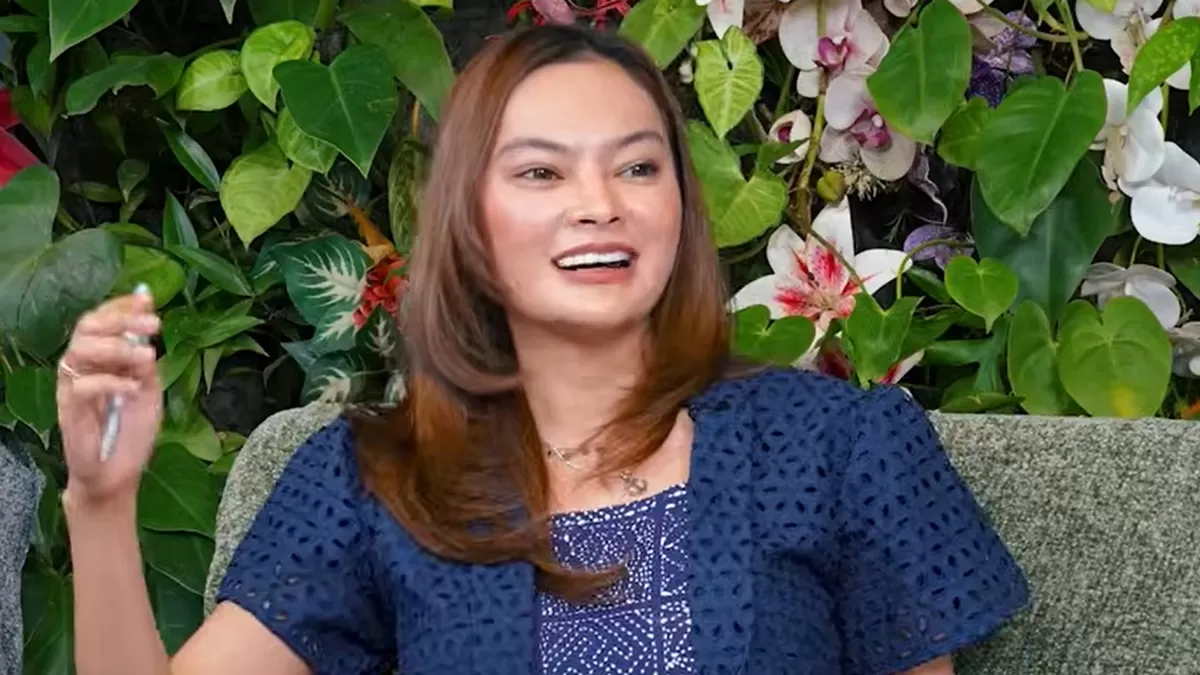 Potret Ulta Levenia Nababan, Tenaga Ahli Utama Kantor Staf Presiden yang ramai disorot gegara mati-matian bela MBG tanpa menjawab kritik masyarakat (YouTube Curhat Bang Denny Sumargo)